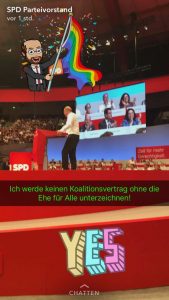 Wahlkampf auf Snapchat: Beim SPD-Parteitag steht Martin Schulz auf der Bühne und hält eine Rede. In grüner Schrift steht ein Zitat für die Ehe für alle. Das Bild ist verziert mit einem Comic-Schulz und einem bunten 